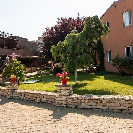Club De Vacanta Corabia Piratilor-Mamaia Nord นาโวดาริ ภายนอก รูปภาพ