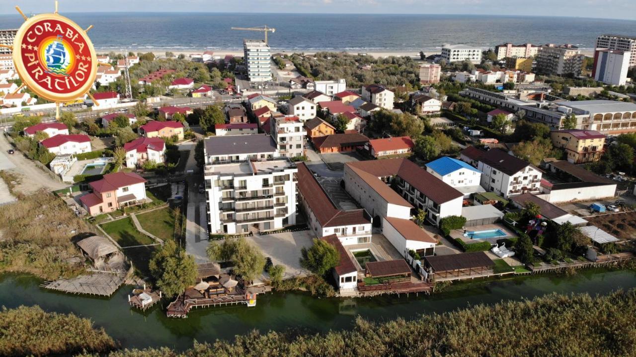 Club De Vacanta Corabia Piratilor-Mamaia Nord นาโวดาริ ภายนอก รูปภาพ