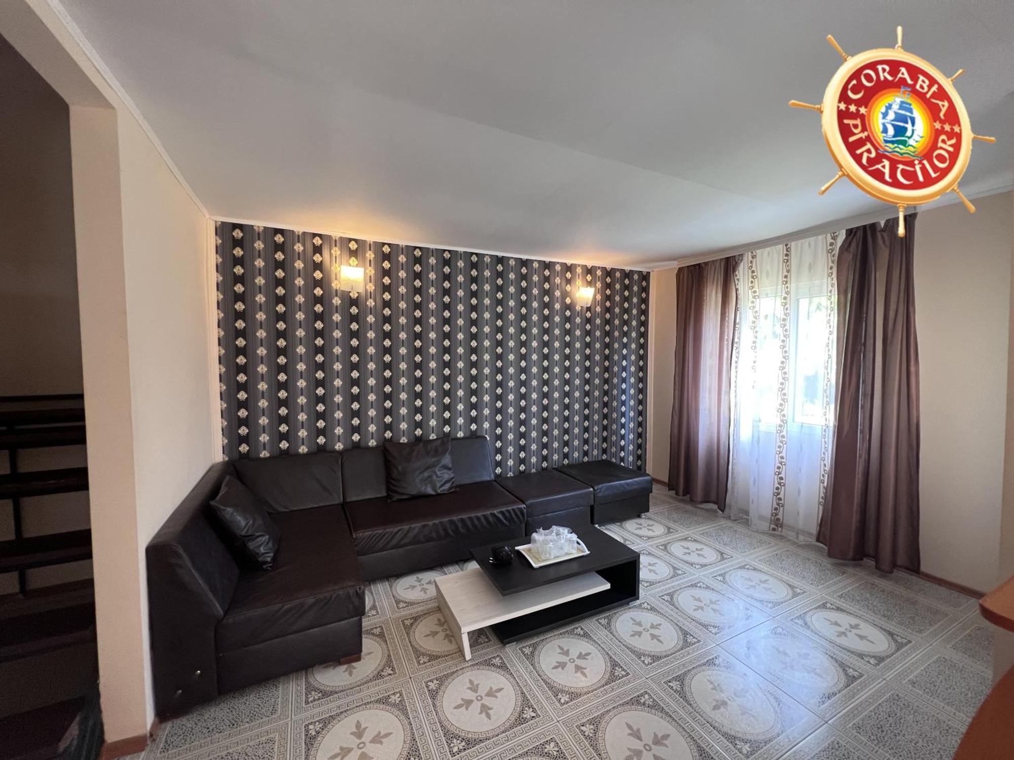 Club De Vacanta Corabia Piratilor-Mamaia Nord นาโวดาริ ภายนอก รูปภาพ