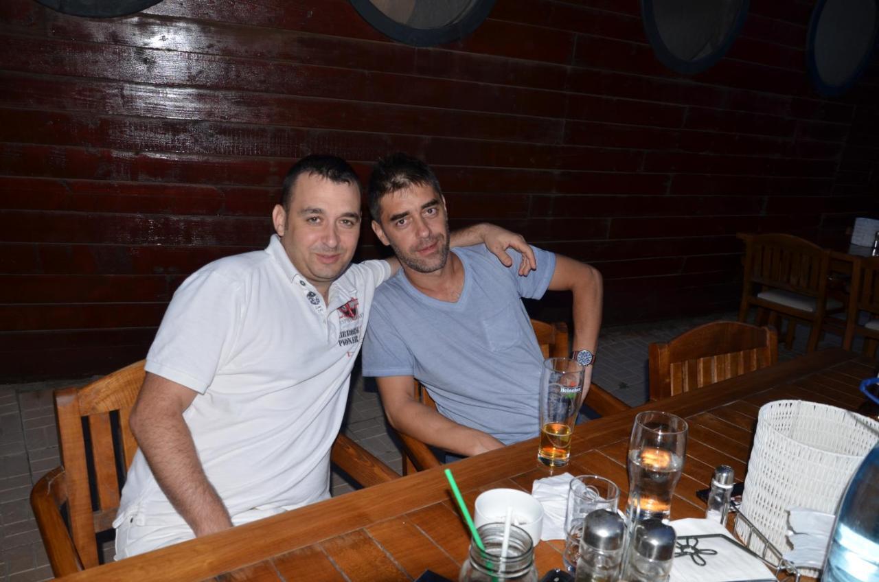 Club De Vacanta Corabia Piratilor-Mamaia Nord นาโวดาริ ภายนอก รูปภาพ